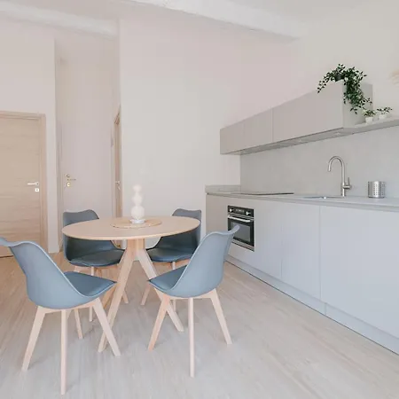 Апартаменты La Mouette-appartement Au Vieux Port *
